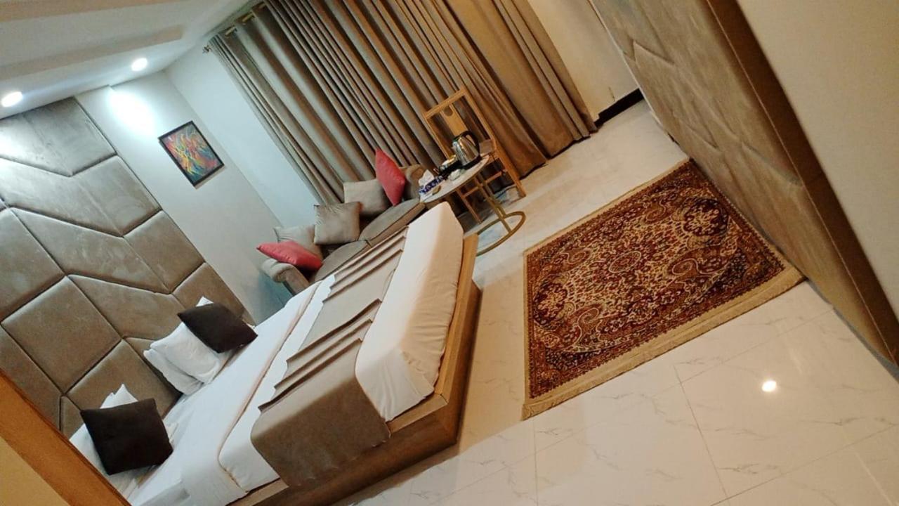 Atlas Hotel Islamabad Esterno foto