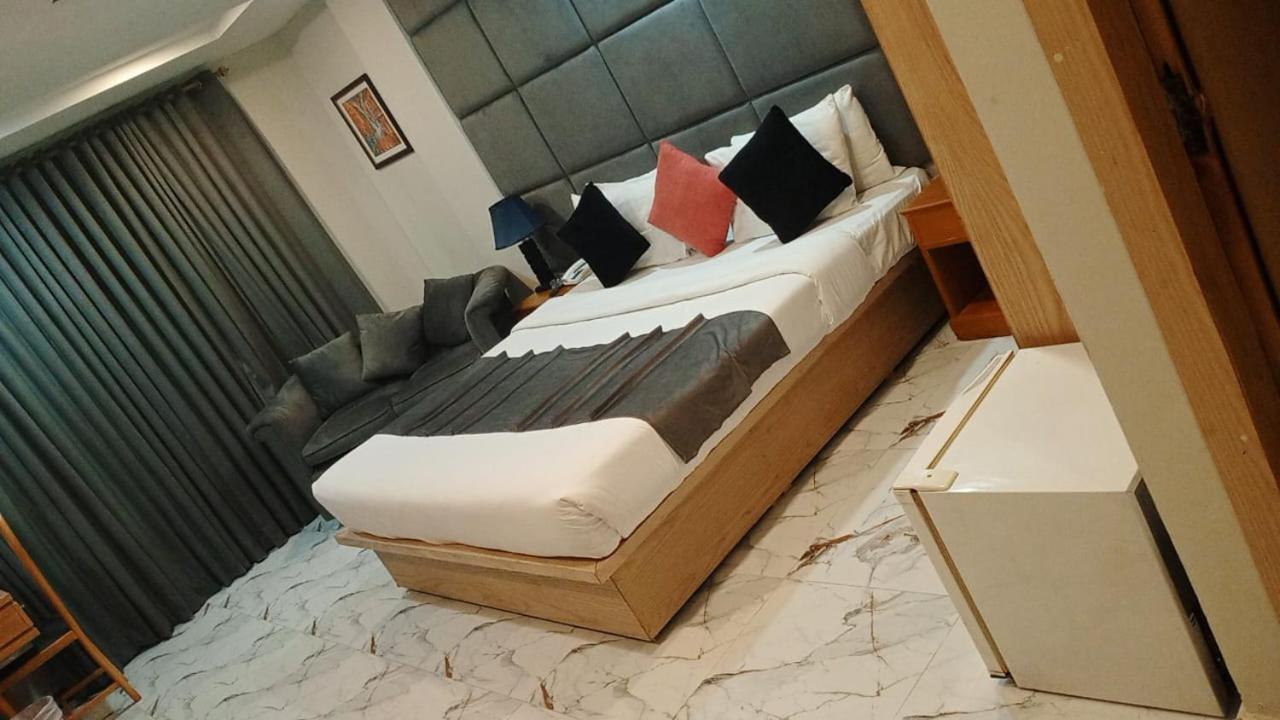 Atlas Hotel Islamabad Esterno foto
